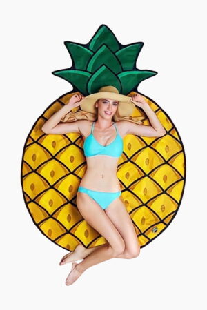 سجادة شاطئ على شكل أناناس