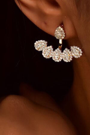 أقراط بلون ذهبي بتصميم قطرة ماء