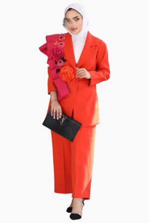 طقم كامل مطرز يدويًا