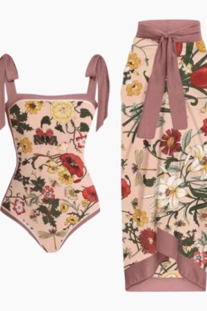 مايوه مع تنورة