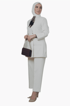 طقم كريمي فاخر