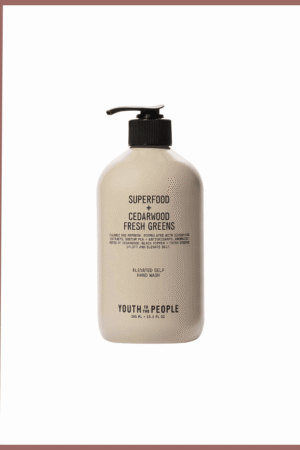 غسول لليدين بخلاصة الكيل والشاي الأخضر