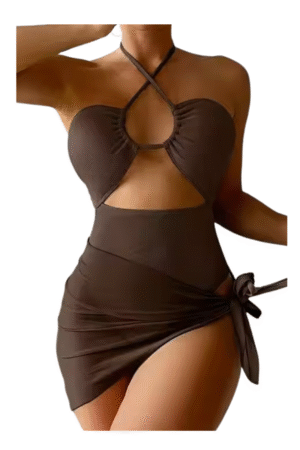 مايوه بني مع تنورة